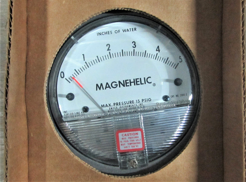 DIFFERENTIAL PRESSURE GAUGE; P/N:2005; DWYER